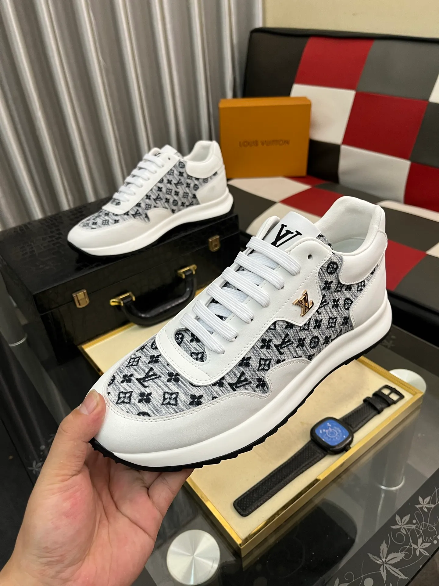 Men's shoes 💰438⌚️⌚️LV Louis Vuitton. The latest fashionable casual shoes are popular in physical stores. New spring and summer comfortable imported custom original cowhide, unique jacquard fabric element design. With sheepskin lining, Lv original bottom, [sun][sun] high-end packaging and high quality💪Details determine the quality, you can enter and exit the counter at will, welcome to compare🇮🇹Number of sizes 38-443️⃣Color options available